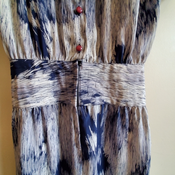 Vintage Caleche Dress, unique printed with button/ zip closure at the back seam - Picture 9 of 12